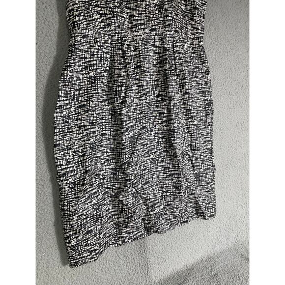 Banana Republic Petite 10P Black White 100% Silk‎ Dress Lined Abstract Print - Picture 4 of 9